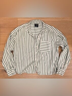 ABERCROMBIE & FITCH Striped Button Front Mint Green and White Long Sleeve Shirt